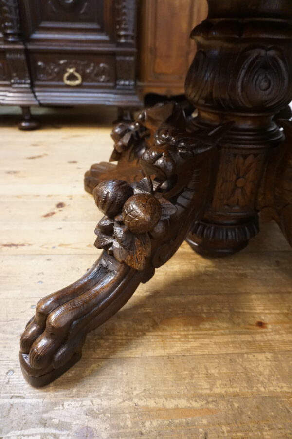 UNIKATOWY STÓŁ GABINETOWY – RZEŹBIONY MASZKARONY – PO RENOWACJI