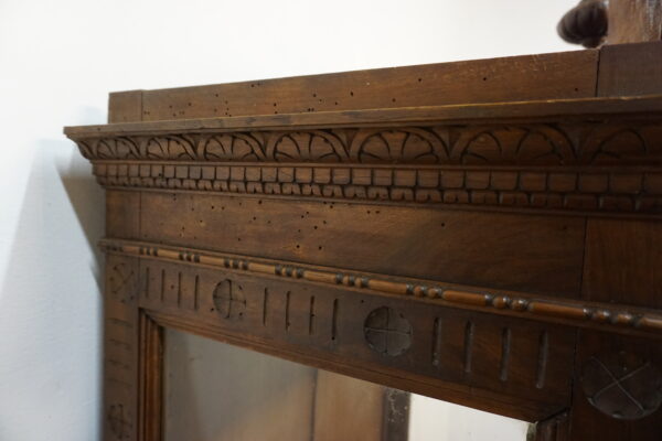 Stara serwantka witryna Orzech – Rzeźbiona, wys. 206 cm