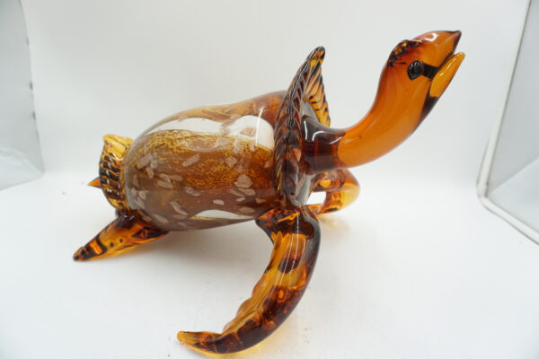 Elegancka Figura Szklana – Gigantyczny Żółw Morski
