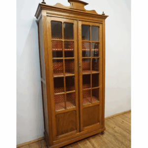 Witryna biblioteczka zgrabna Francja