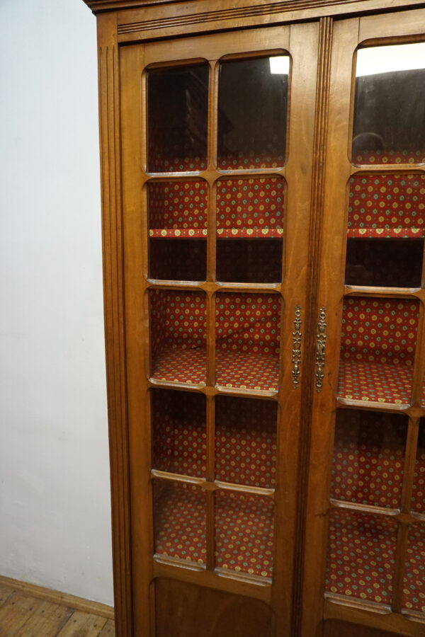 Witryna biblioteczka zgrabna Francja