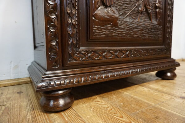 Luksusowy Kredens Bretoński – Zgrabny, Unikatowy Mebel Premium
